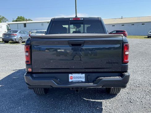 New 2026 RAM 1500 Express AWD/4WD image 21