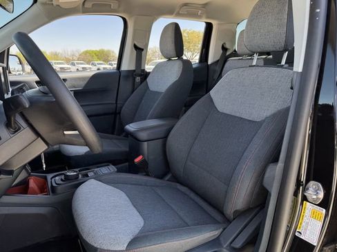 Certified 2024 Ford Maverick XLT image 25