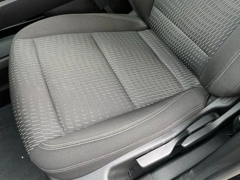 Used 2025 Chevrolet Equinox LT image 25