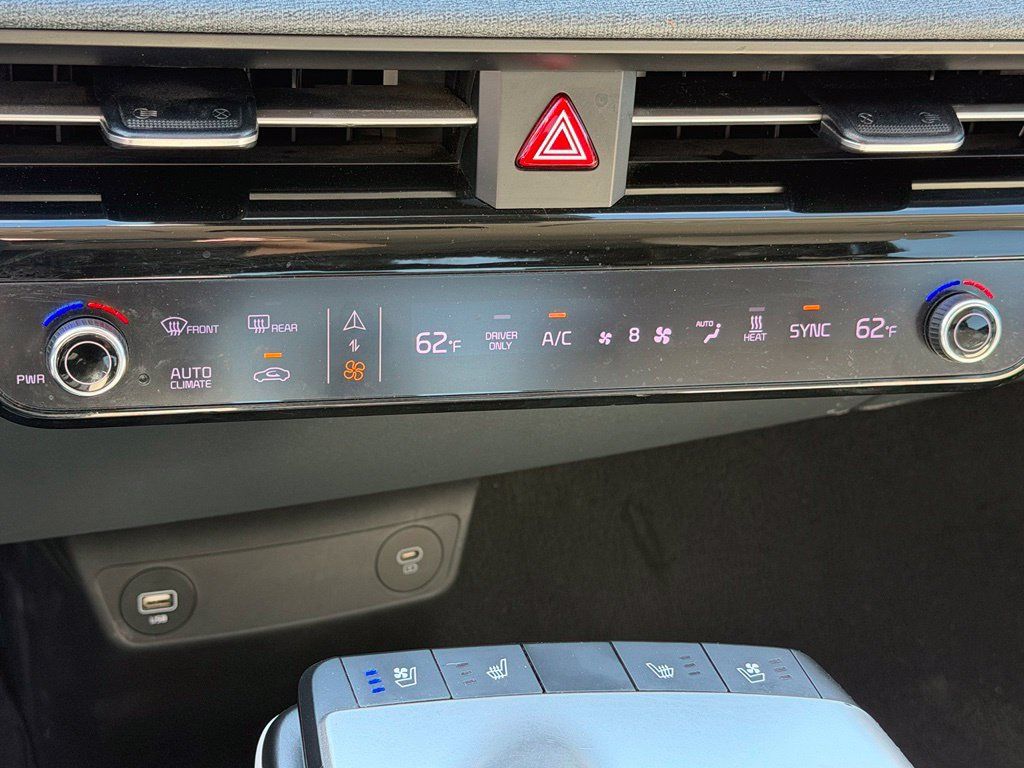 Used 2022 Kia EV6 Wind RWD image 28
