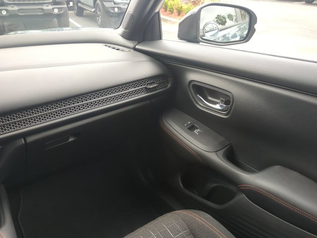 Used 2024 Honda HR-V Sport image 18