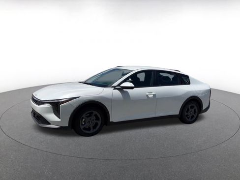 Used 2025 Kia K4 FWD image 7