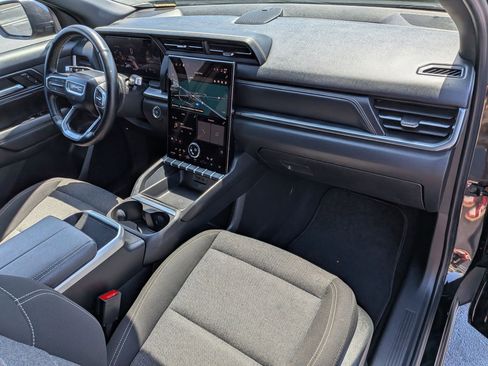 Used 2025 GMC Terrain Elevation AWD/4WD image 37