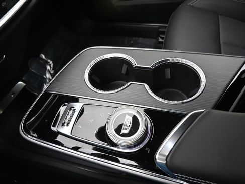 New 2025 Cadillac Lyriq Sport image 31