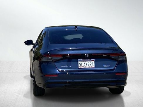 Used 2025 Honda Accord Touring image 6