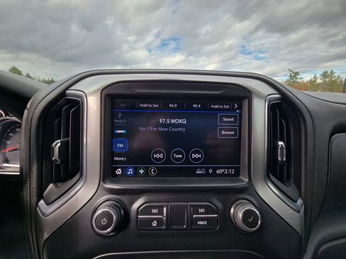 Used 2022 Chevrolet Silverado 2500 LT w/ Snow Plow Prep/Camper Package image 49