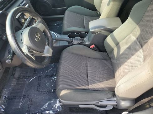 Used 2011 Scion tC image 17