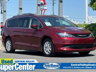 Used 2021 Chrysler Voyager Lxi image 1