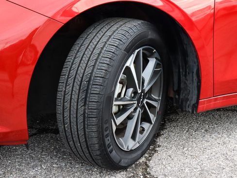 Used 2023 Kia Forte LXS image 17