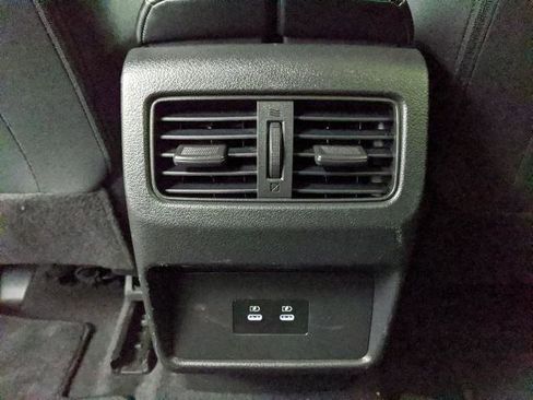 Used 2024 Nissan Rogue SV image 13