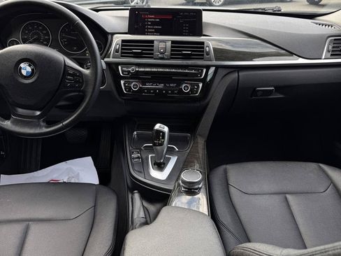 Used 2018 BMW 320i xDrive Sedan AWD/4WD image 38