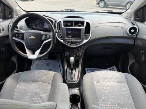 Used 2020 Chevrolet Sonic LT FWD image 24