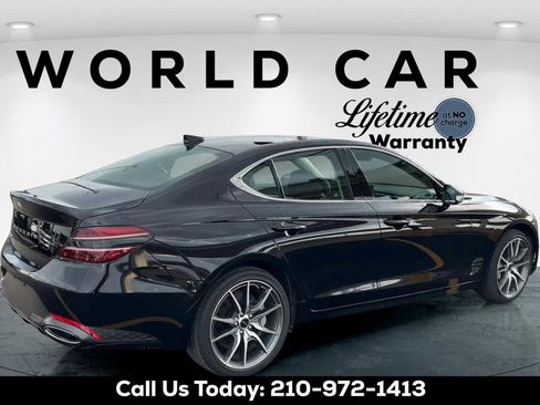 Used 2025 Genesis G70 2.5T RWD image 7