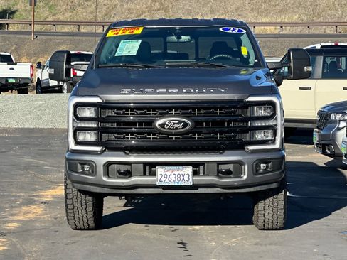 Used 2023 Ford F250 XLT w/ Black Appearance Package image 9