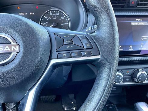 Used 2024 Nissan Kicks SV image 11