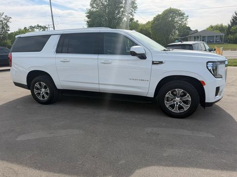 Used 2021 GMC Yukon XL SLE w/ Gmc Pro Safety Plus Package AWD/4WD image 10