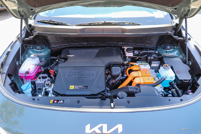 Certified 2025 Kia Niro EX FWD image 27