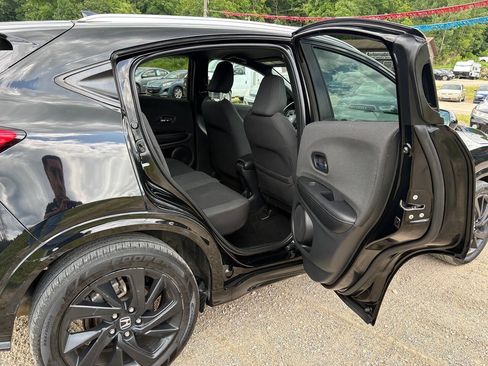 Used 2021 Honda HR-V Sport image 17