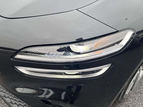 Used 2024 Genesis G70 3.3T Advanced w/ Sport Prestige Package image 9