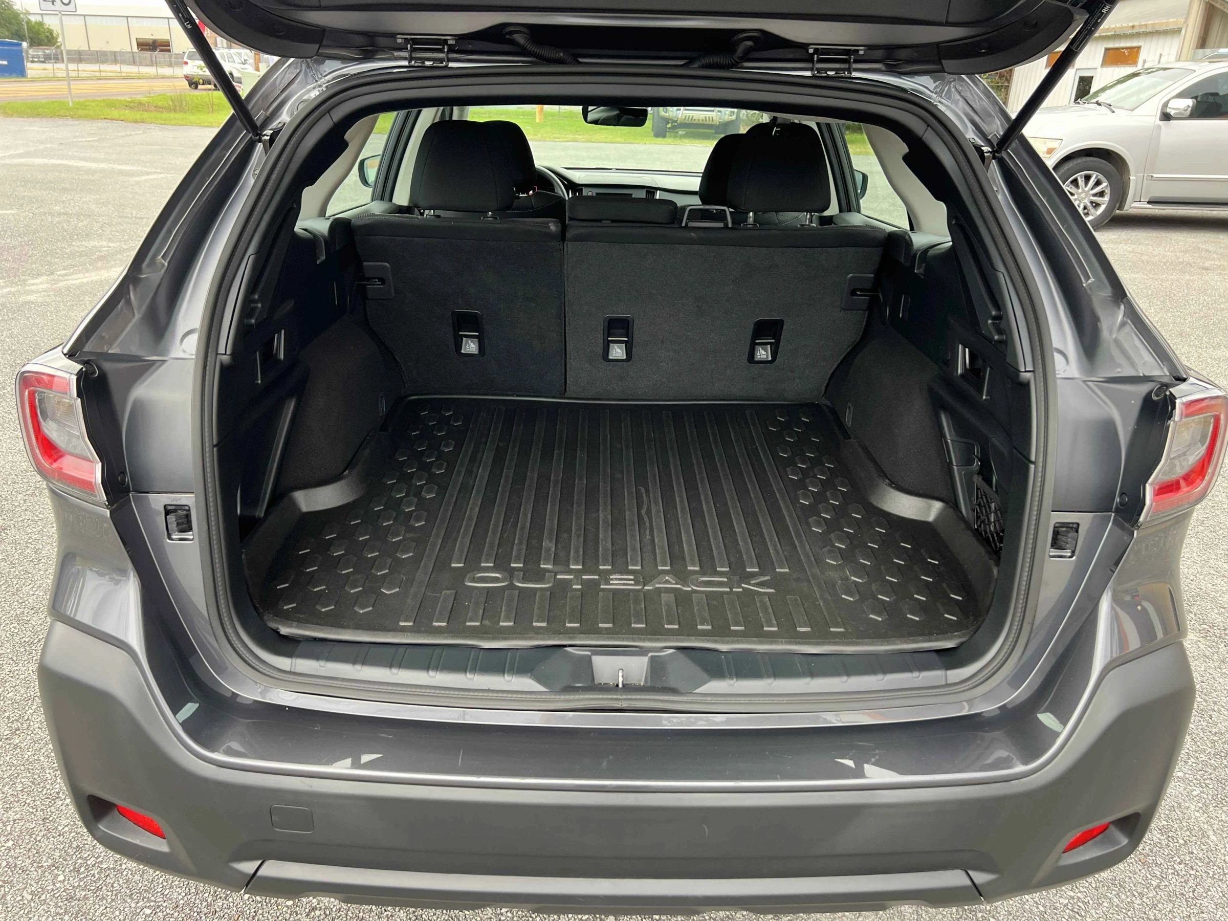 Used 2024 Subaru Outback AWD/4WD image 18