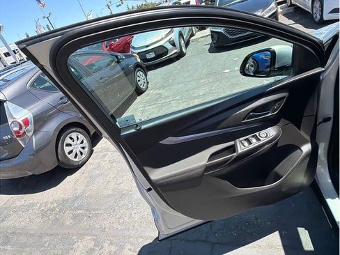 Used 2023 Chevrolet Bolt EUV LT w/ Driver Confidence Package FWD image 15