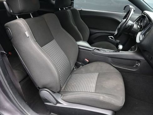 Used 2019 Dodge Challenger R/T RWD image 26