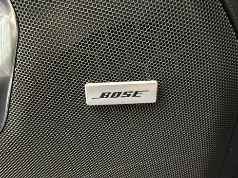 Used 2024 Chevrolet Suburban Z71 w/ Luxury Package image 13