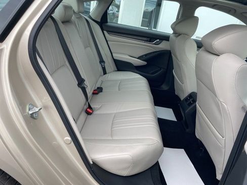 Used 2018 Honda Accord Touring image 57