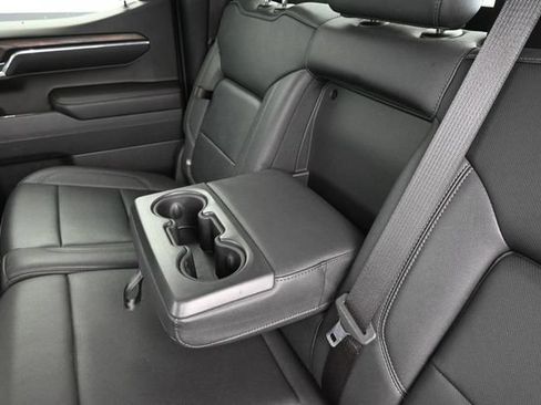 Used 2023 GMC Sierra 1500 SLT w/ SLT Convenience Package AWD/4WD image 43