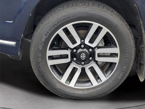 Used 2023 Toyota 4Runner Limited AWD/4WD image 38