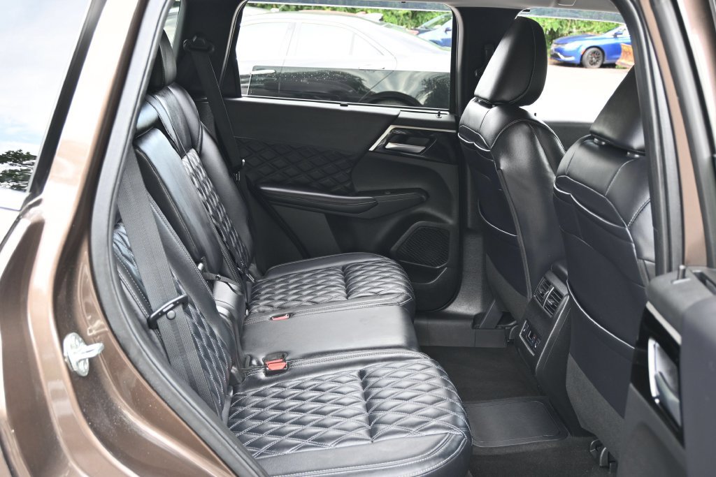 Used 2024 Mitsubishi Outlander SEL Black Edition AWD/4WD image 34