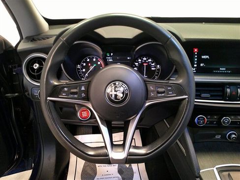 Used 2018 Alfa Romeo Stelvio Ti image 13