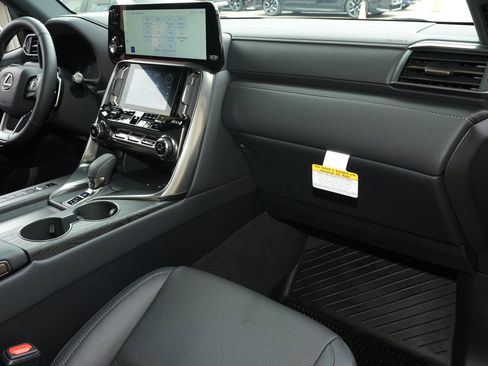 Used 2026 Lexus LX 700h Overtrail AWD/4WD image 11