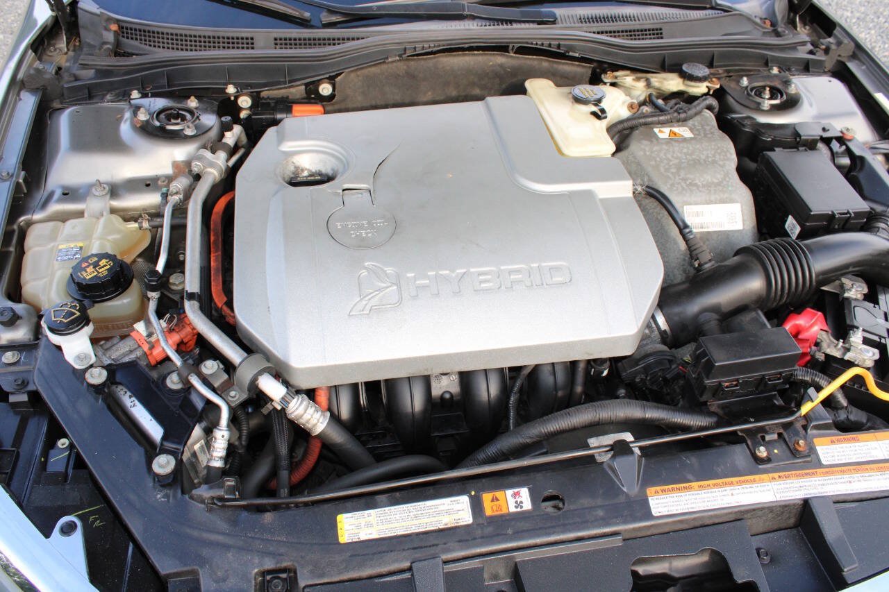 Used 2010 Ford Fusion Hybrid FWD image 25
