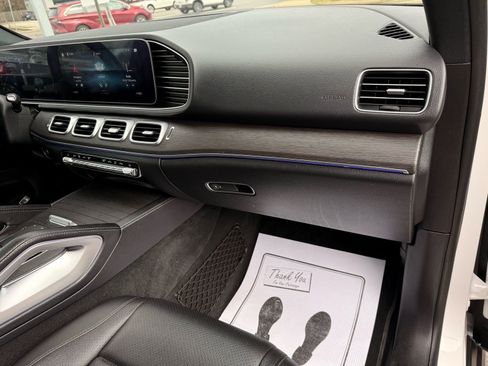Used 2020 Mercedes-Benz GLE 350 4MATIC w/ Premium Package image 19