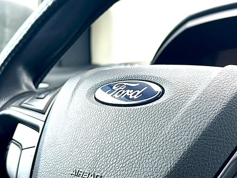 Used 2024 Ford Edge SE AWD/4WD image 30