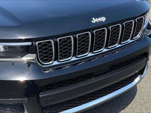 Certified 2025 Jeep Grand Cherokee L Limited w/ Trailer Tow Package AWD/4WD image 31
