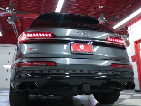 Used 2020 Audi SQ7 Prestige w/ Prestige Package image 36
