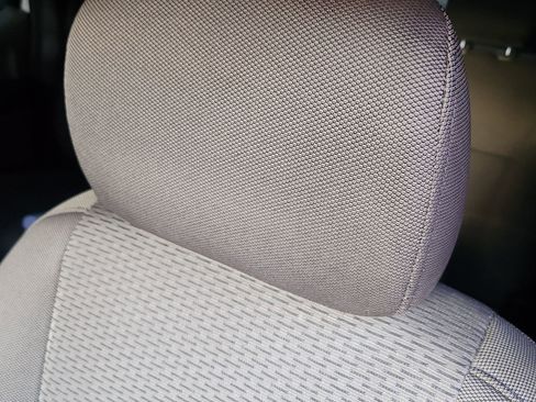 Used 2022 Ford F250 XLT w/ FX4 Off-Road Package image 18