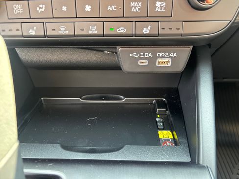 New 2026 Subaru Outback Limited AWD/4WD image 24