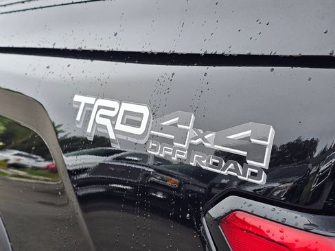 Used 2022 Toyota Tundra Limited w/ TRD Off-Road Package AWD/4WD image 11