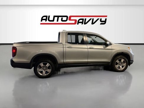 Used 2025 Honda Ridgeline RTL+ image 8
