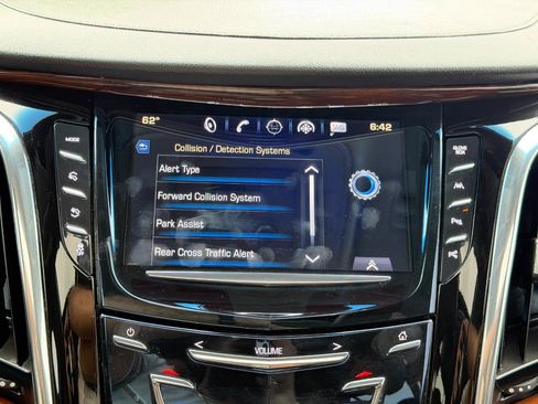 Used 2017 Cadillac Escalade Luxury AWD/4WD image 85