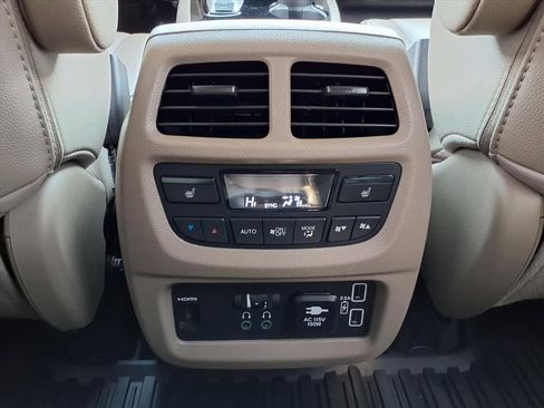 Used 2021 Honda Pilot Elite image 25