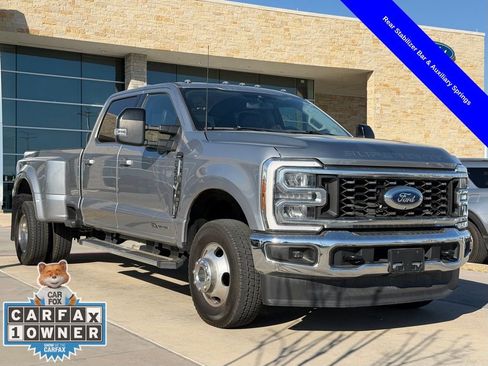 Used 2024 Ford F350 Lariat image 18