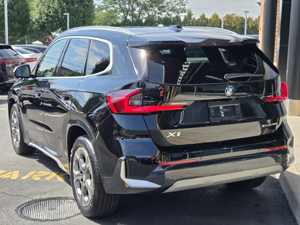 Used 2023 BMW X1 xDrive28i w/ Premium Package AWD/4WD image 10