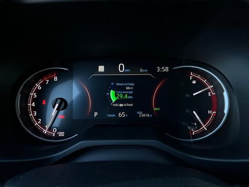 Used 2025 Toyota RAV4 XLE image 38