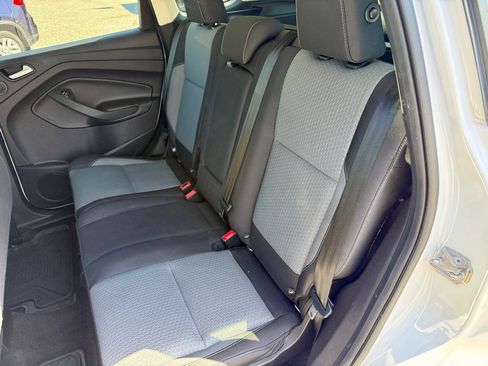 Used 2017 Ford Escape SE w/ Equipment Group 201A AWD/4WD image 24