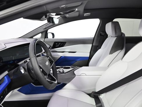 New 2025 Cadillac Optiq Sport 1 image 13