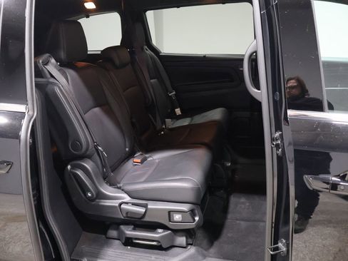 Used 2025 Honda Odyssey Sport-L image 19
